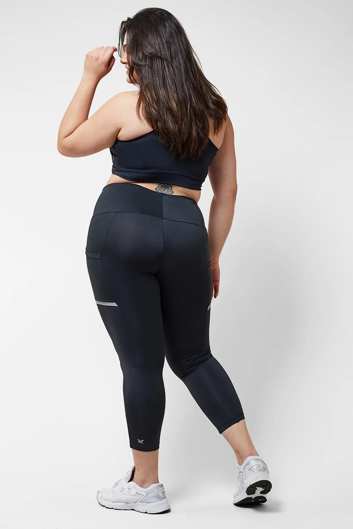 Reflective Side Pocket Leggings with Thermal Brushed Fabric Black